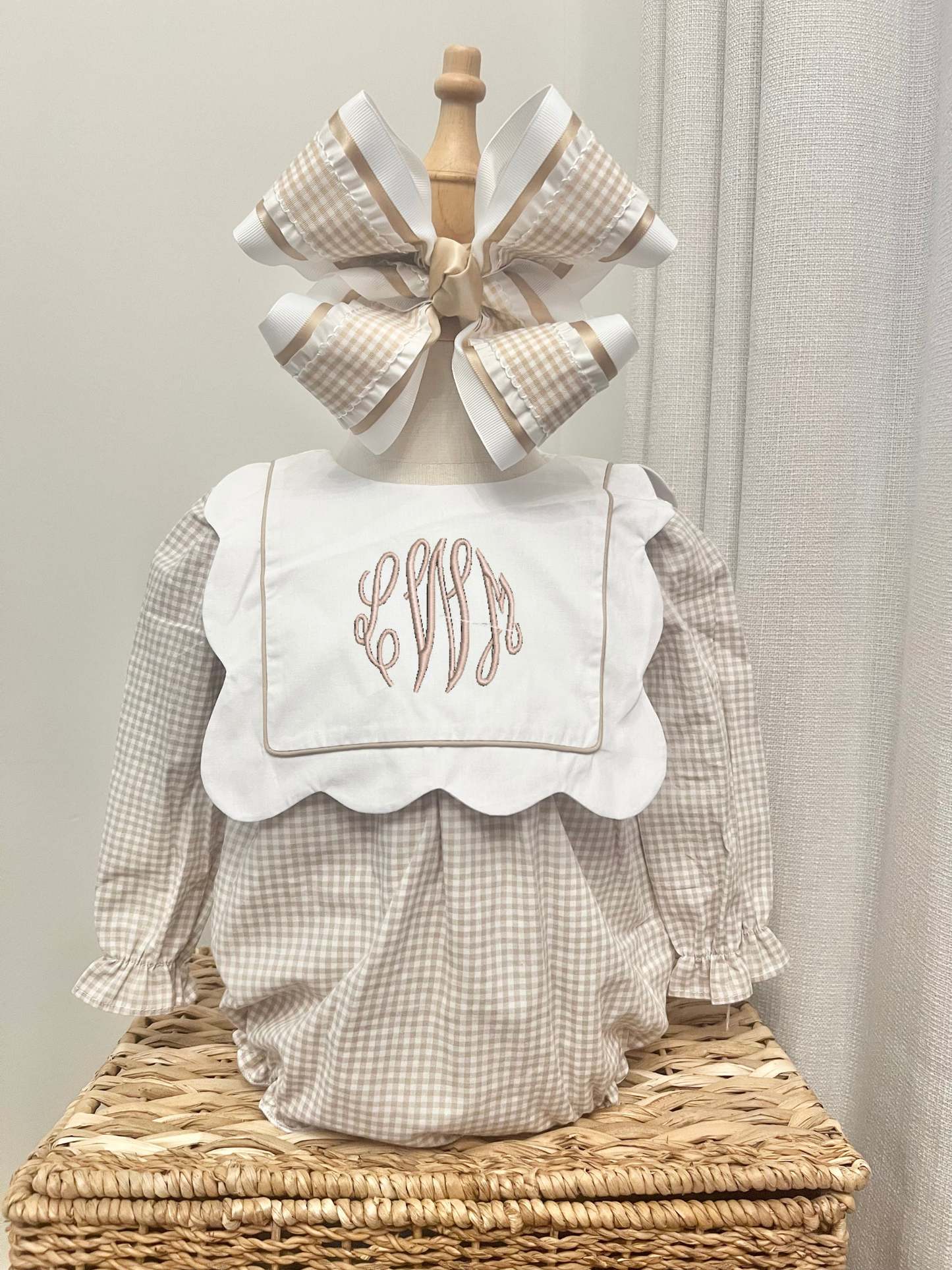 Girl Fall Gingham Bubble