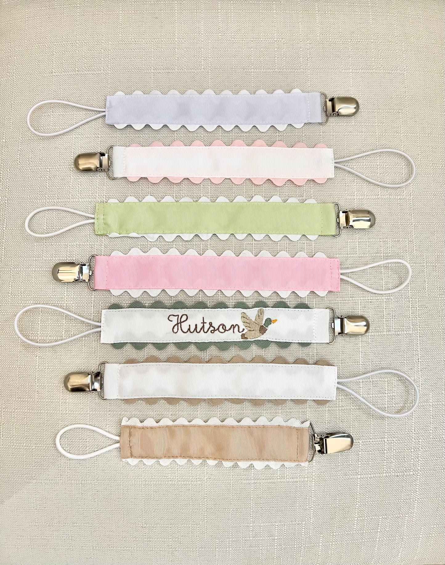 Paci Clip